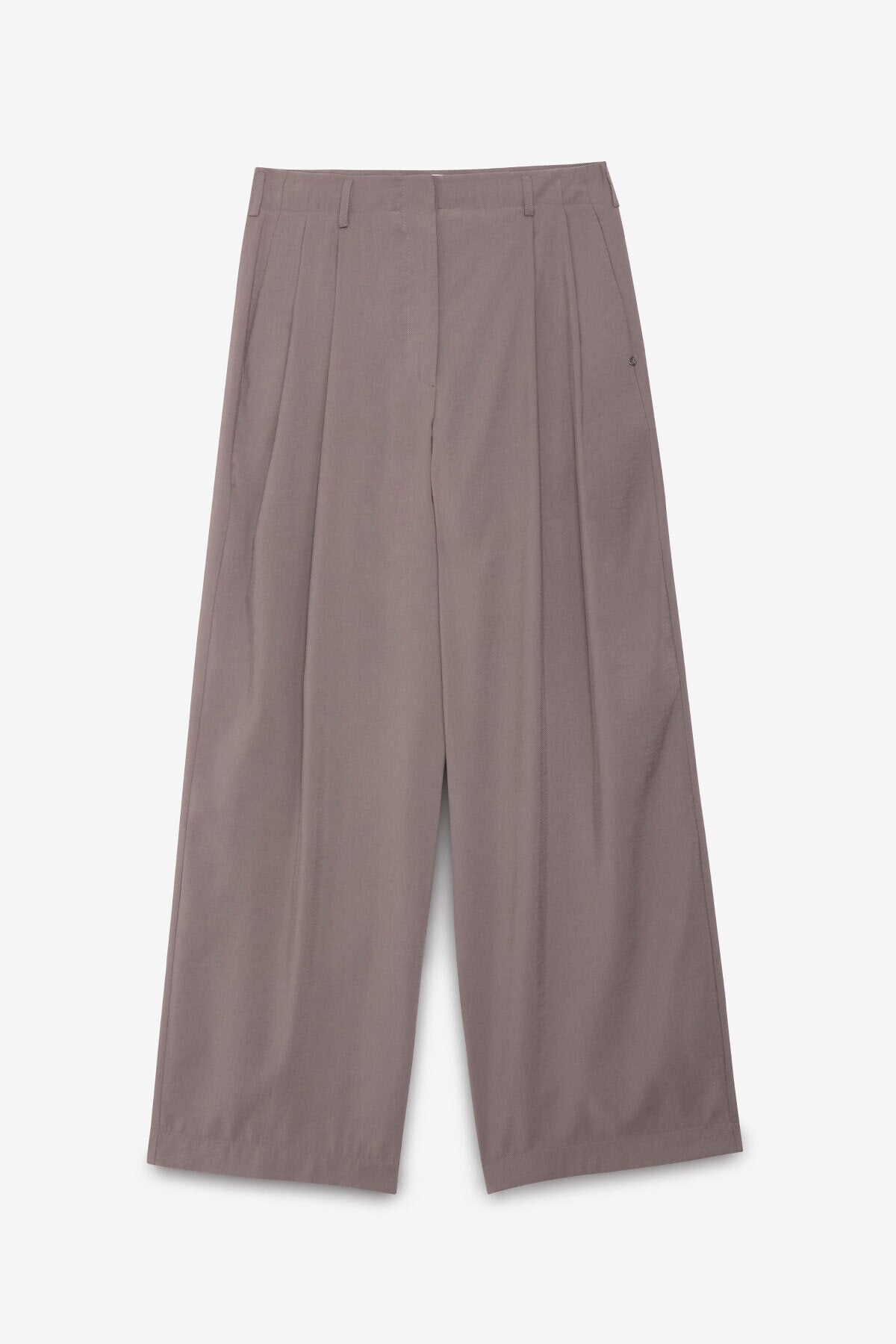 Pantaloni ampi