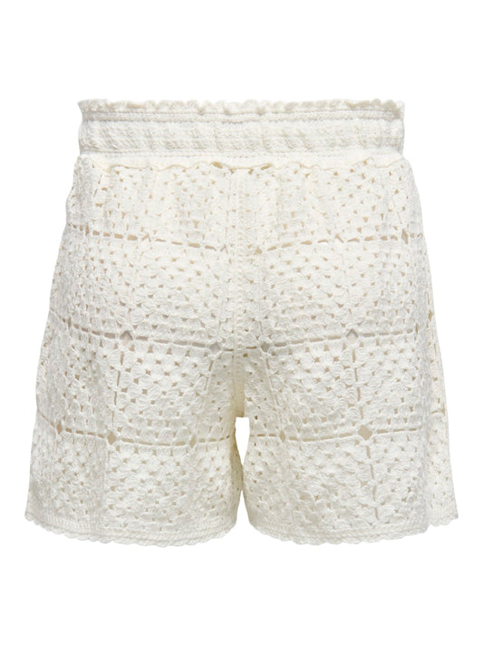 Short macrame