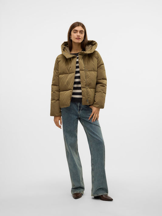 Piumino corto cappuccio