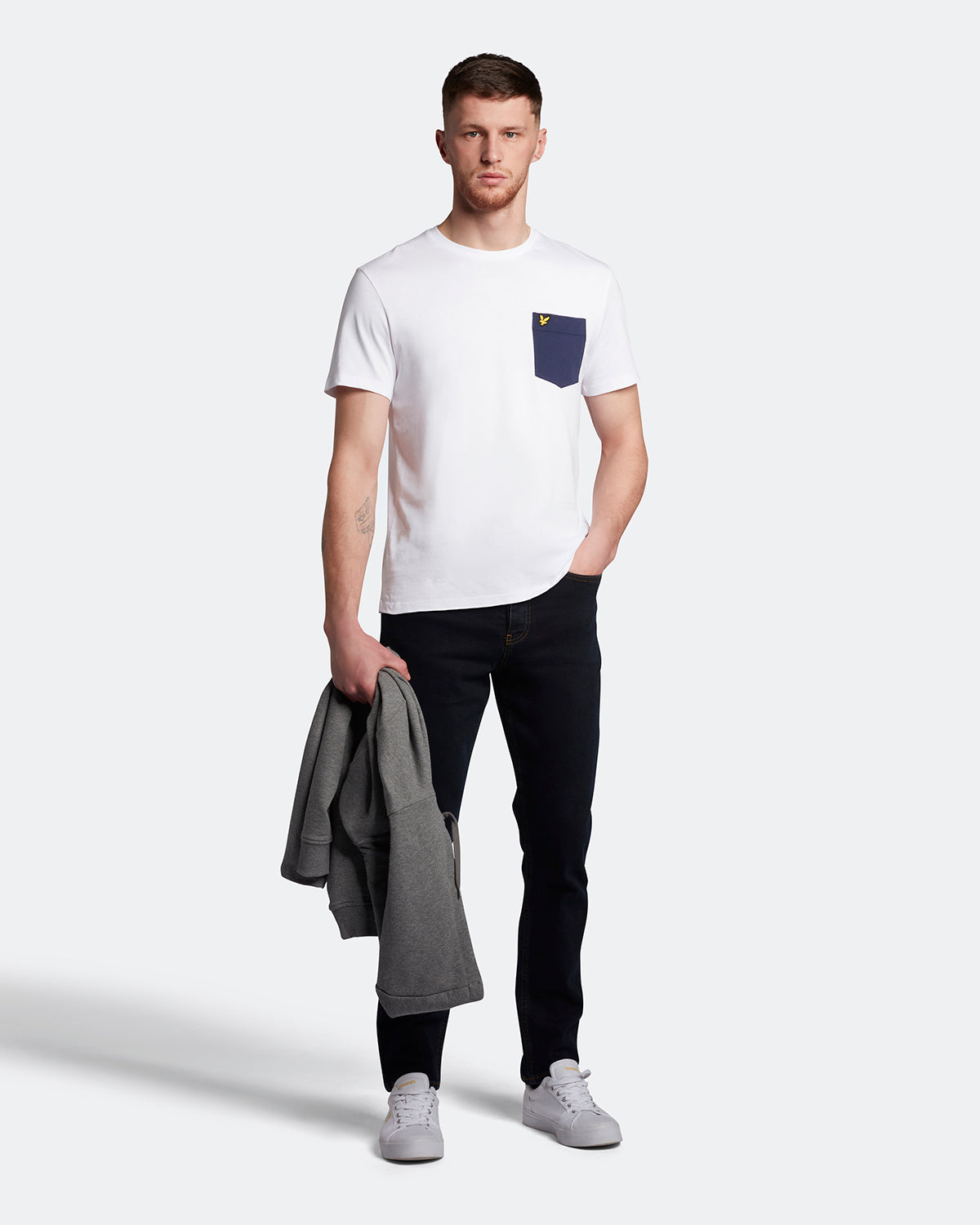 T-shirt contrast pocket