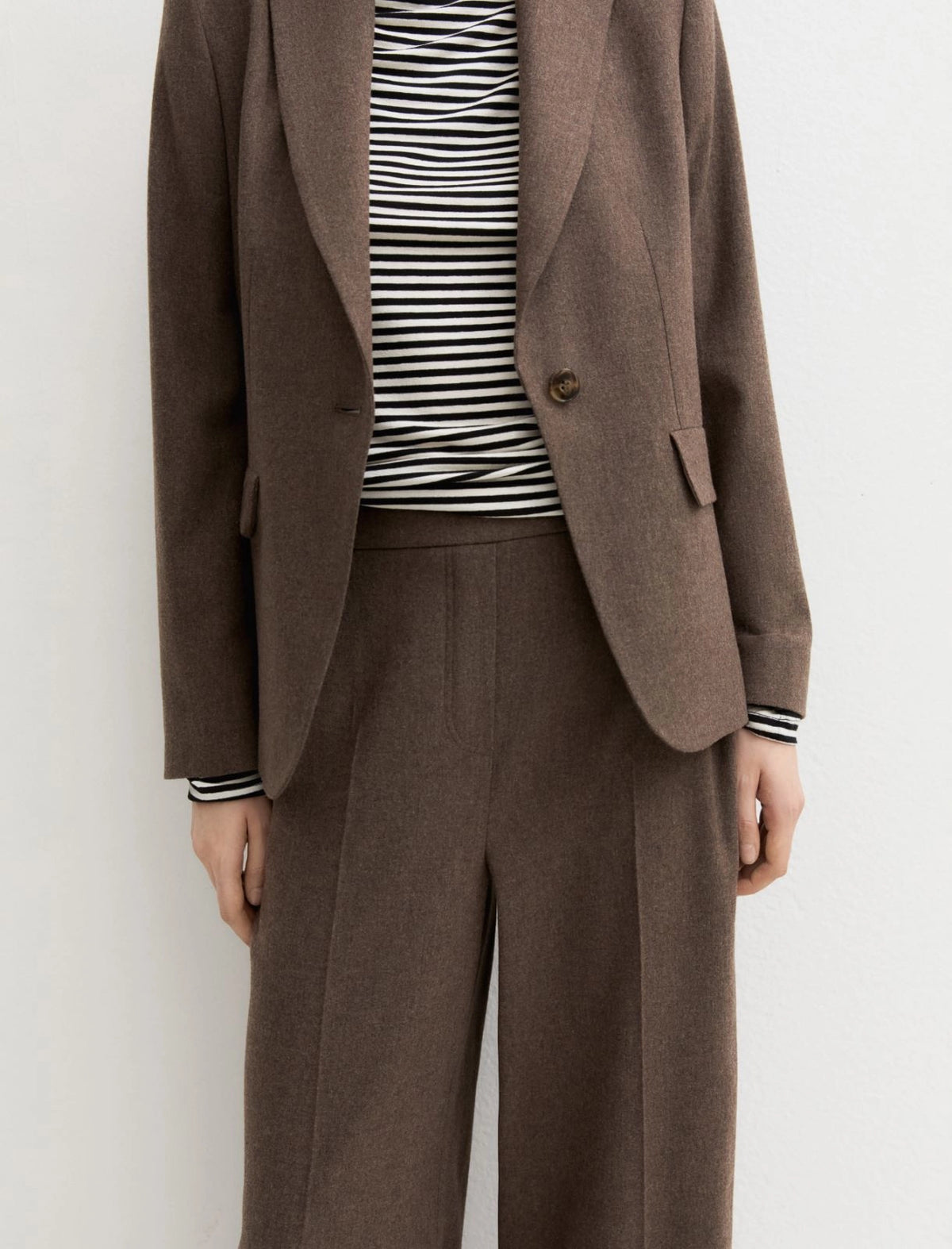 Pantaloni elastico vita