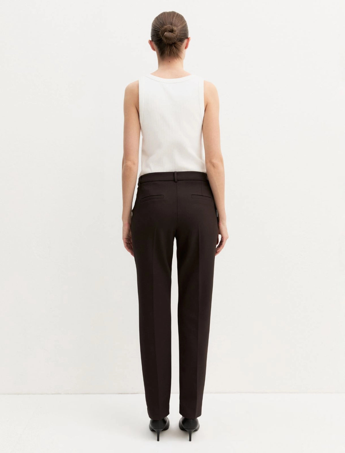 Pantaloni slim