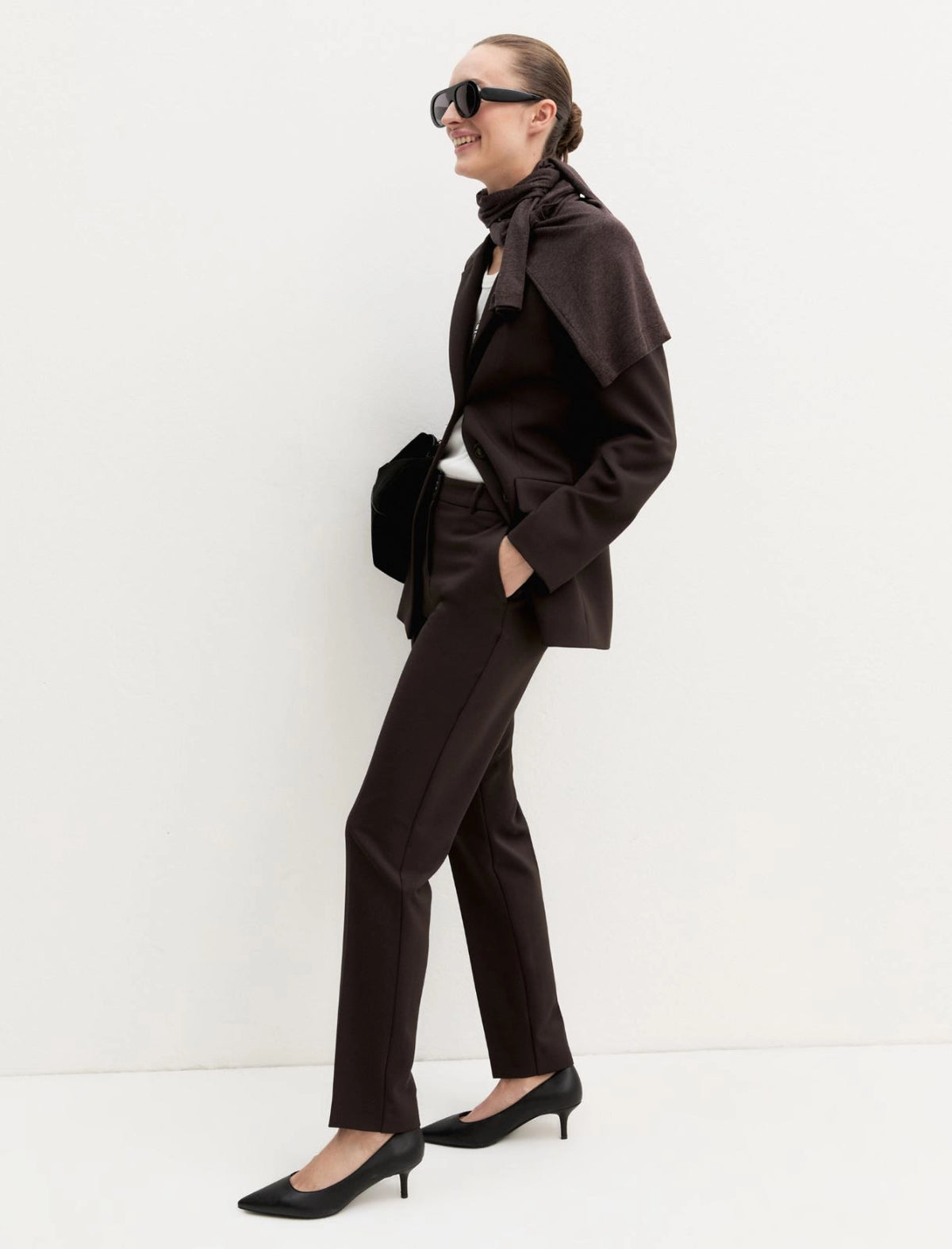 Pantaloni slim