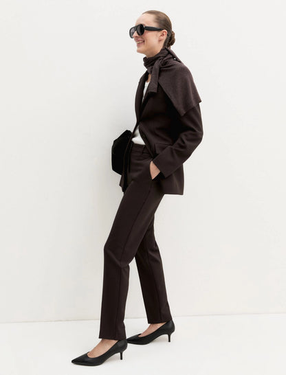Pantaloni slim