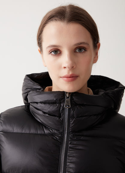 Piumino corto cappuccio staccabile