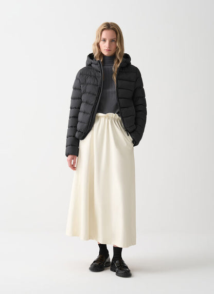 Piumino corto cappuccio