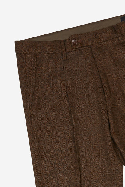 Pantaloni pinces spigati