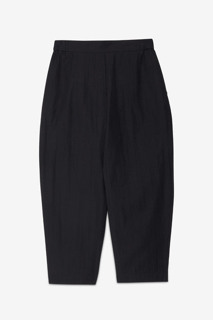 Pantaloni ampi