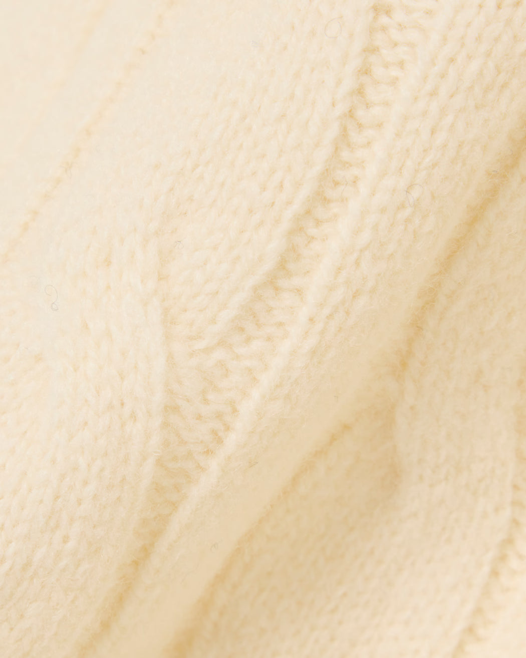 Maglia girocollo trecce