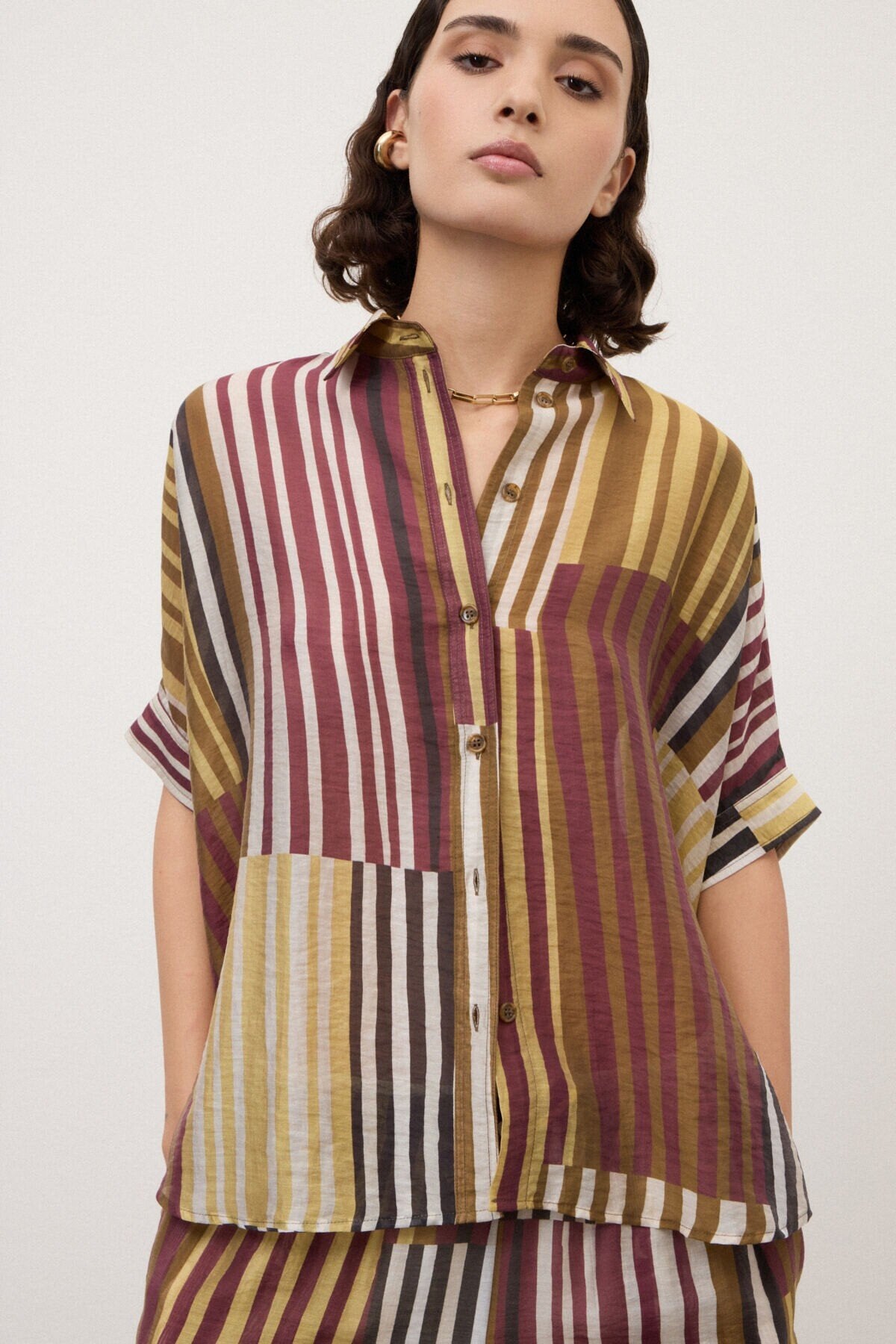 Camicia fantasia righe irregolari