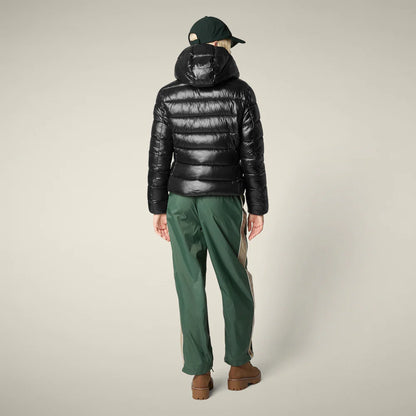 Piumino sagomato lucido cappuccio