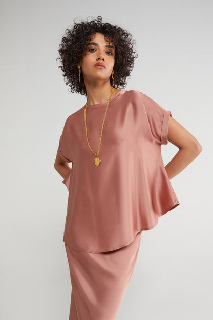 Camicia chiusa spalla scesa