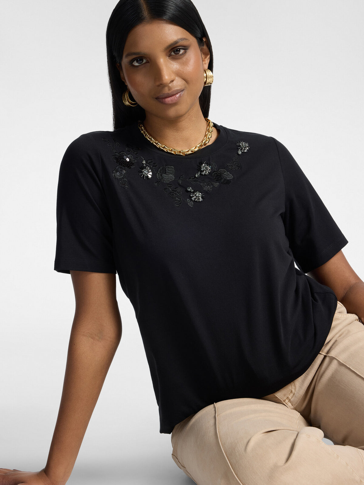 T-shirt ricamo