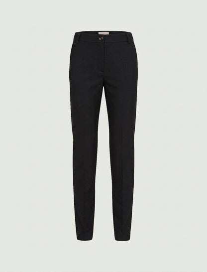 Pantaloni slim
