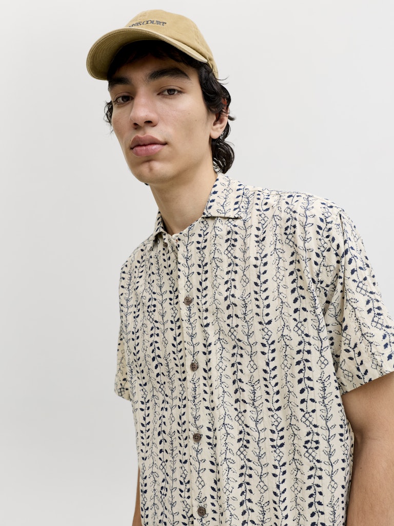 Camicia fantasia maniche corte