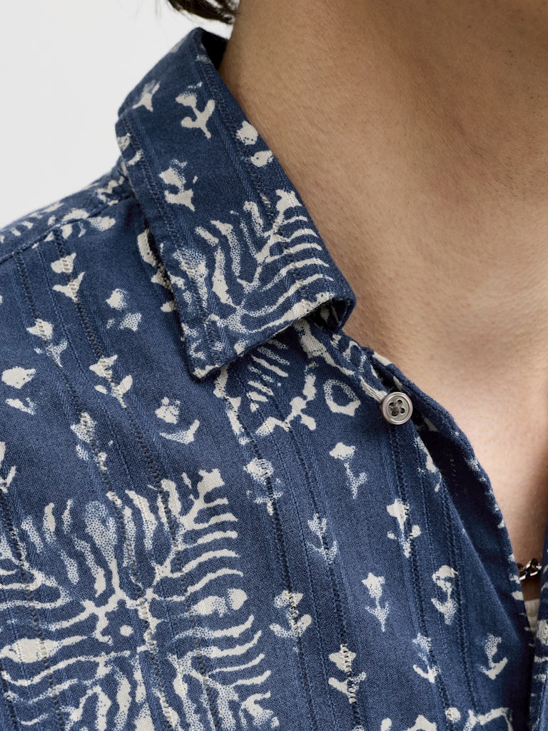 Camicia fantasia maniche corte