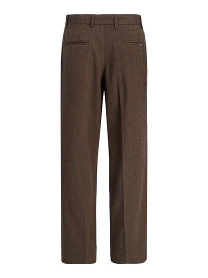 Pantaloni spigati