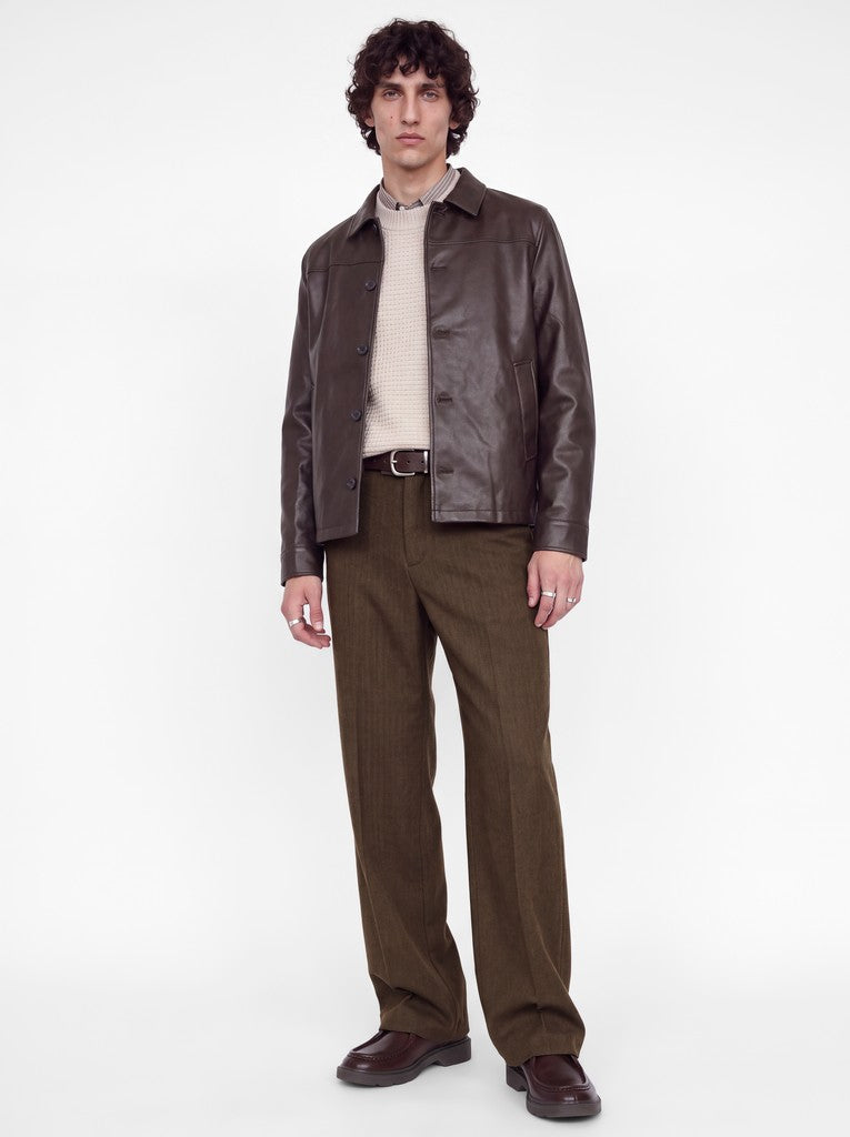Pantaloni spigati