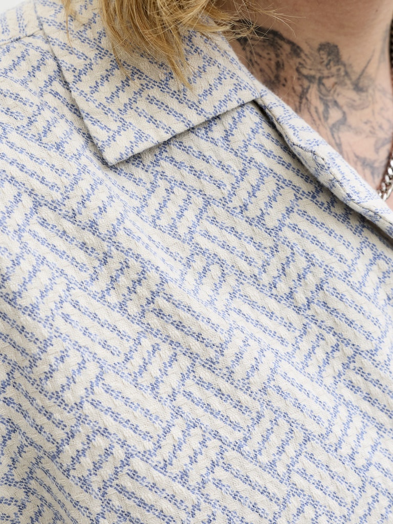 Camicia fantasia maniche corte