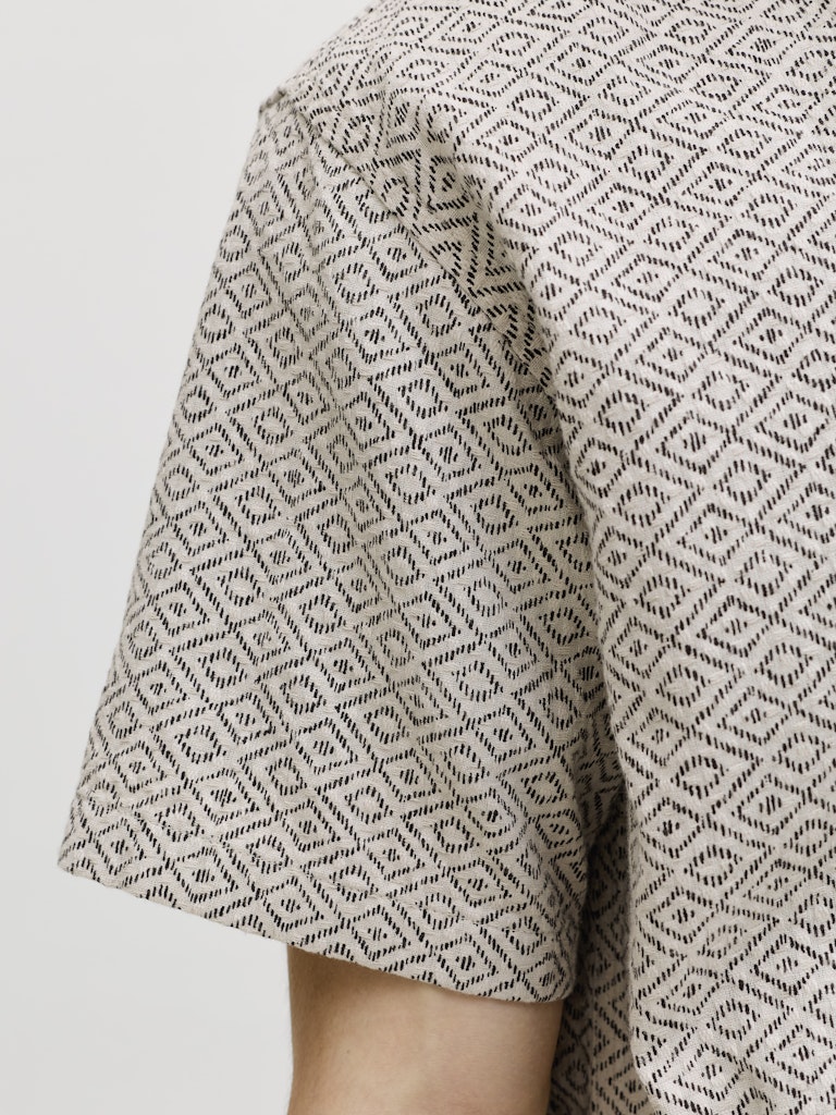 Camicia fantasia maniche corte