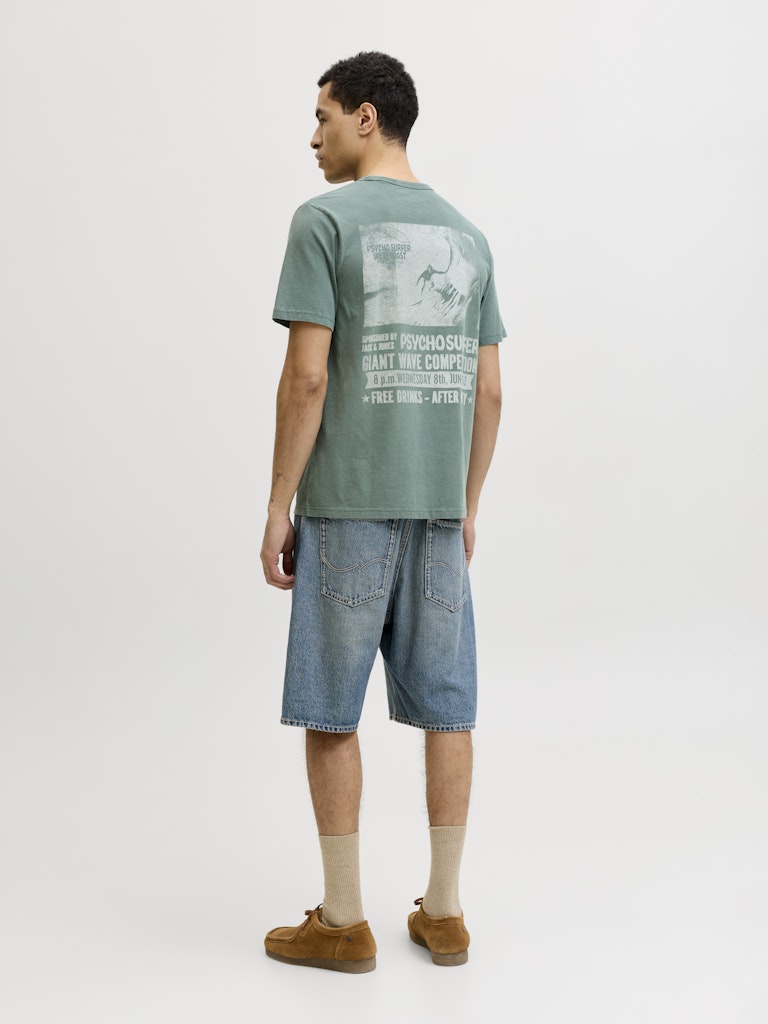 T-shirt logo
