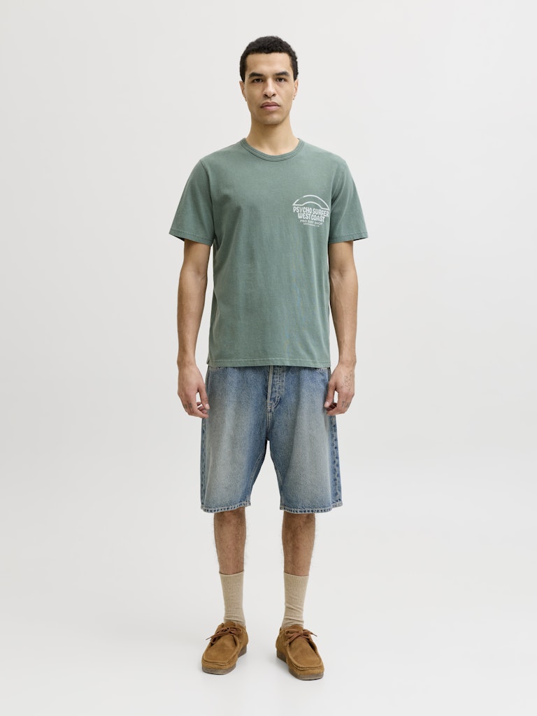 T-shirt logo