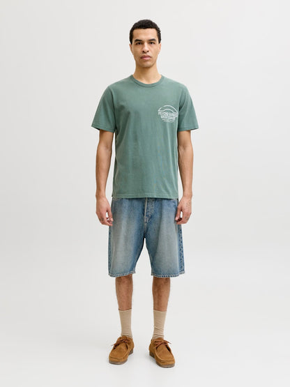 T-shirt logo