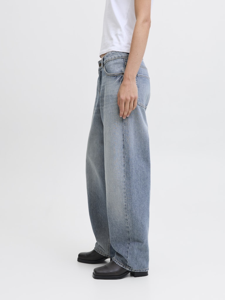 Jeans barrel