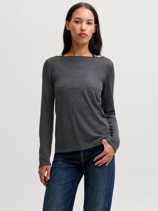 T-shirt sagomata