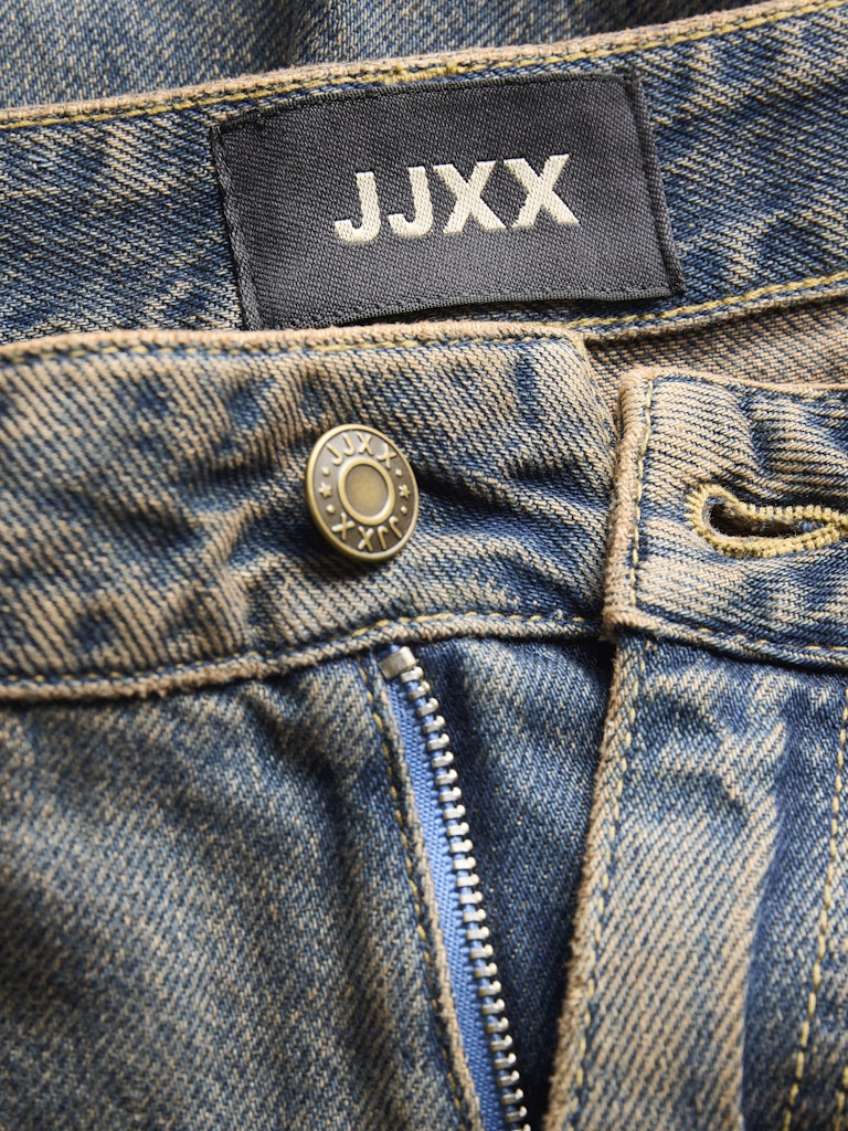 Bermuda denim