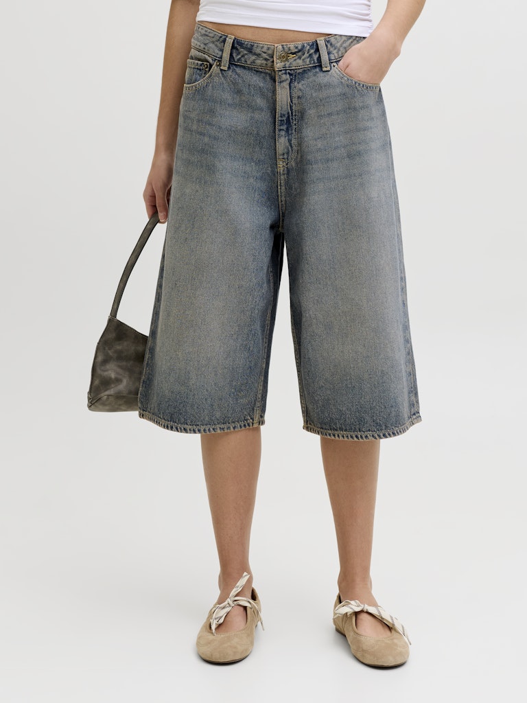 Bermuda denim