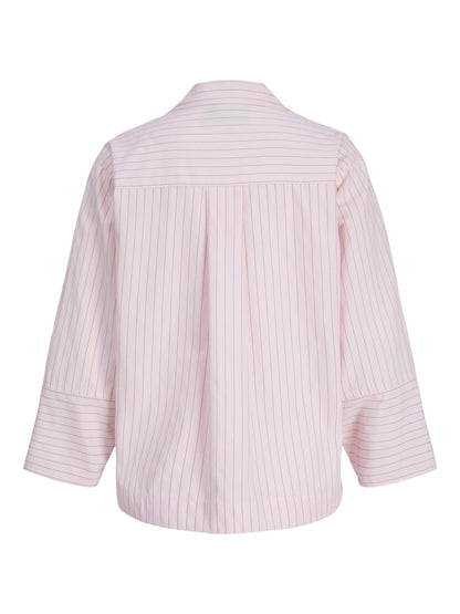 Camicia chiusa collo vela