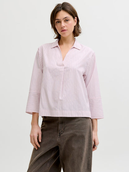 Camicia chiusa collo vela
