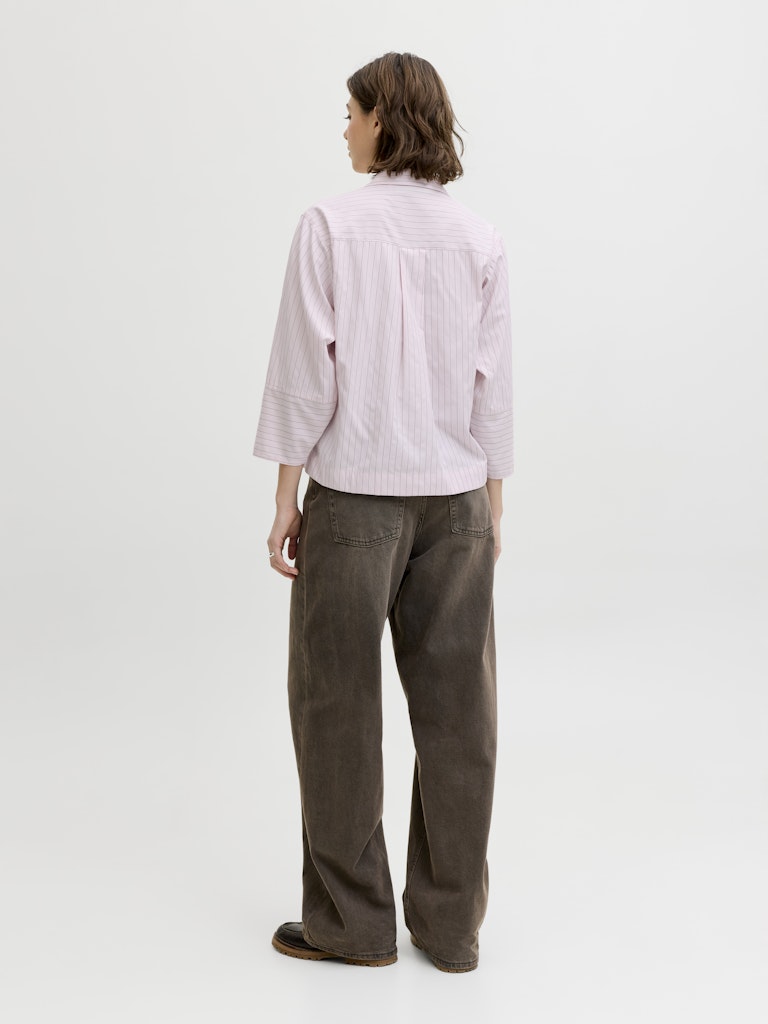 Camicia chiusa collo vela