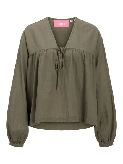 Camicia scollo V laccetti