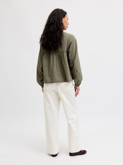 Camicia scollo V laccetti