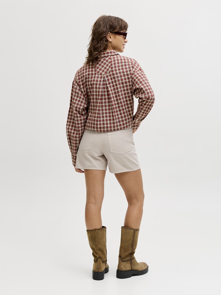 Short denim color