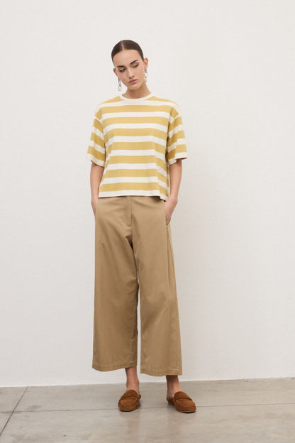 Pantaloni larghi