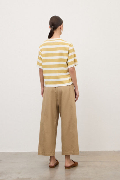 Pantaloni larghi