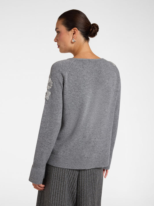 Maglia fiori ricamati