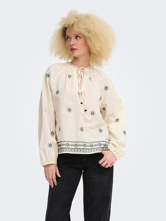 Camicia laccio collo ricami