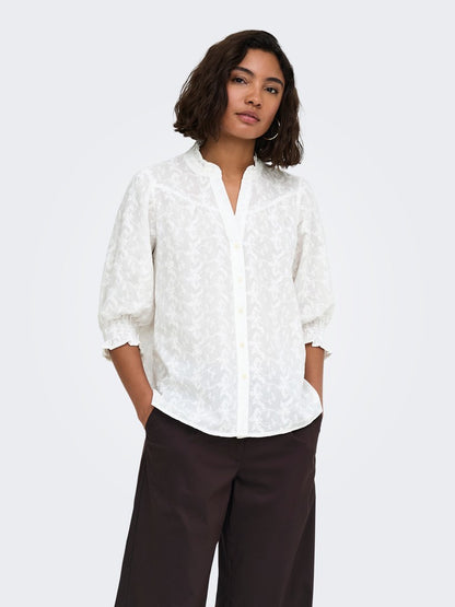Camicia ricamata