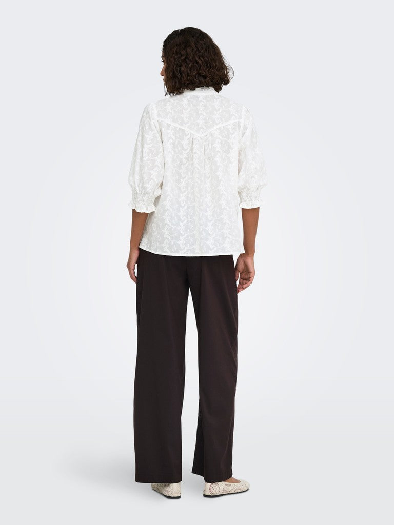 Camicia ricamata