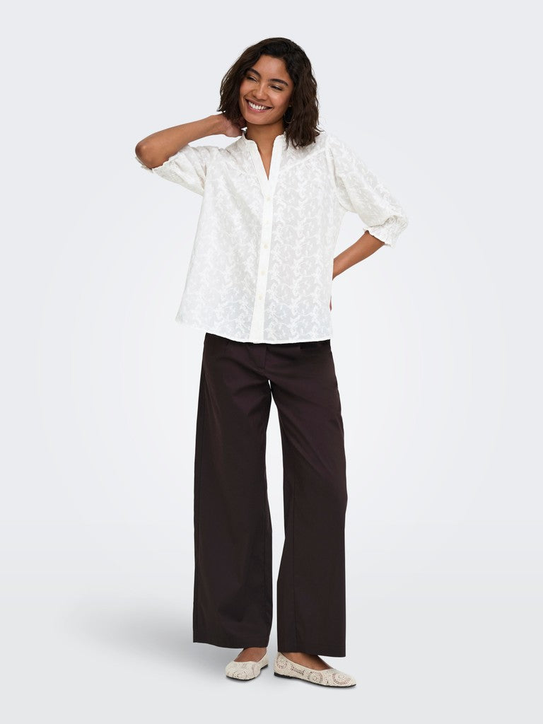 Camicia ricamata