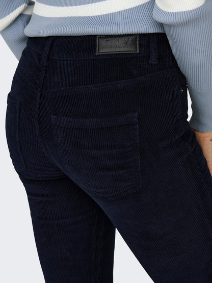 Pantaloni slim velluto