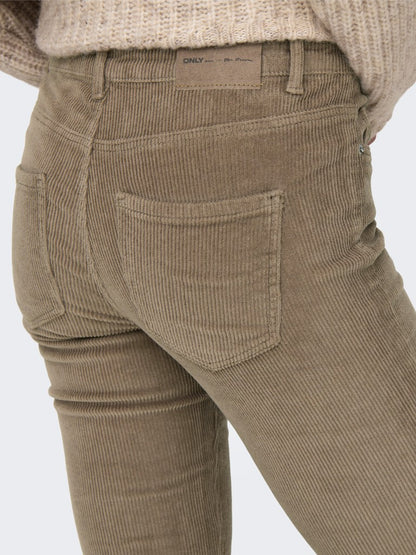 Pantaloni slim velluto