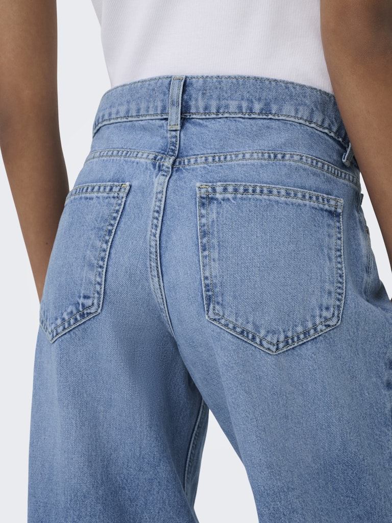 Jeans wide