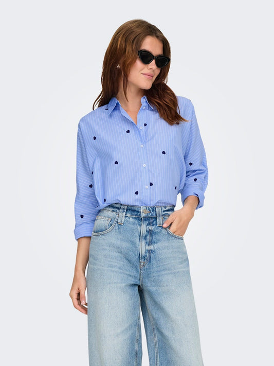 Camicia rigata ricamata