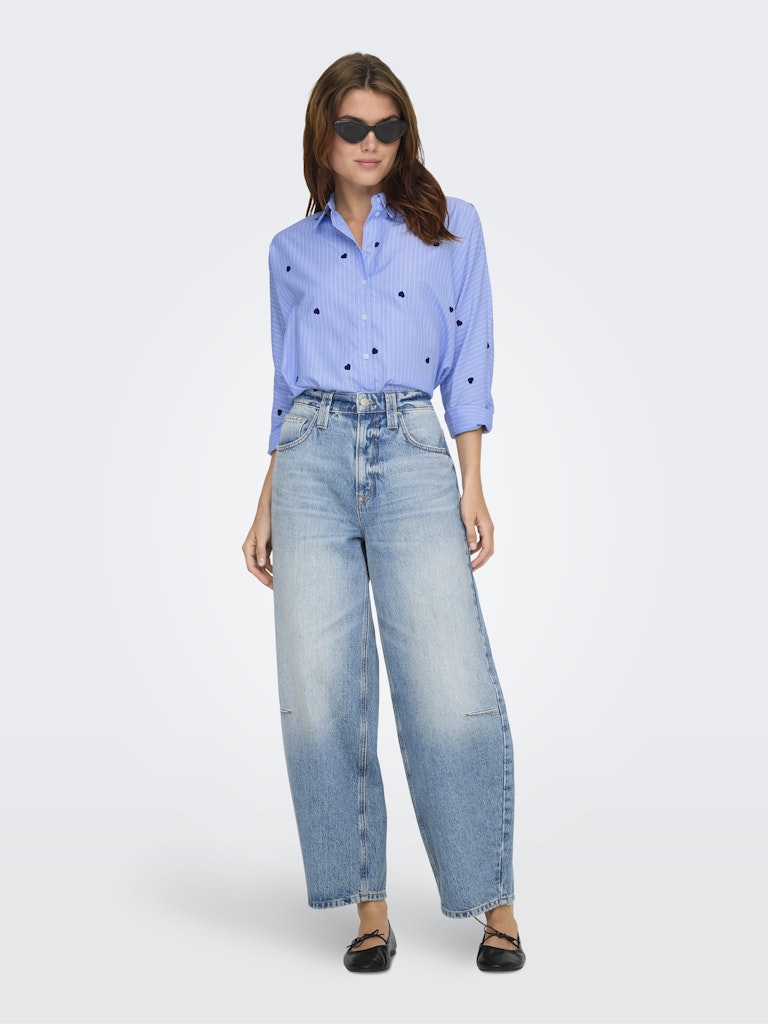 Camicia rigata ricamata