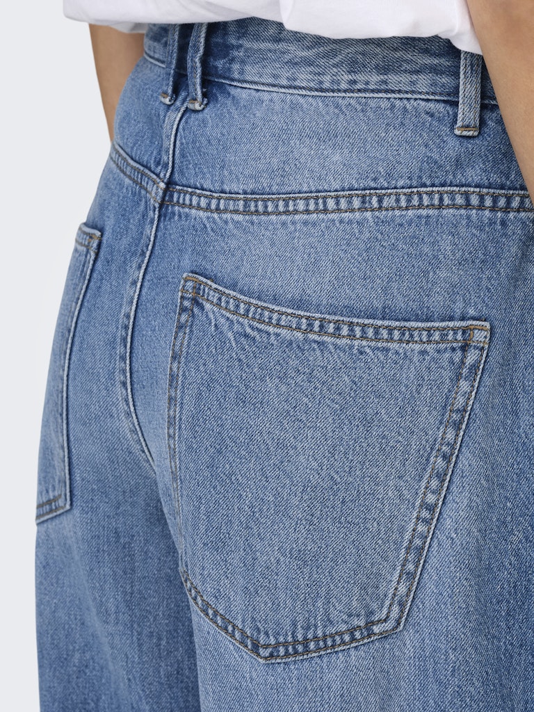 Jeans barrel